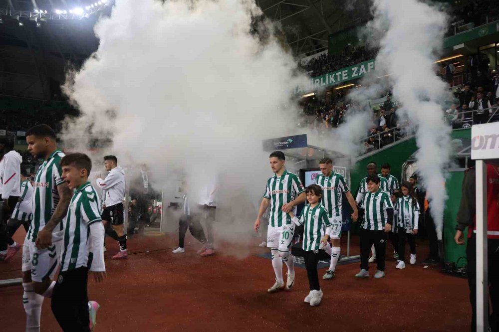 Konyaspor İçten Kemiriliyor