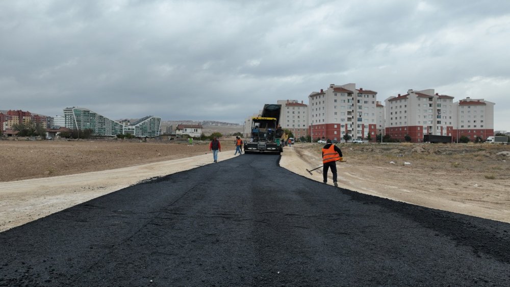 Selçuklu'da Ulaşım Güçleniyor: Stratejik Bağlantı Yolu Asfaltlandı