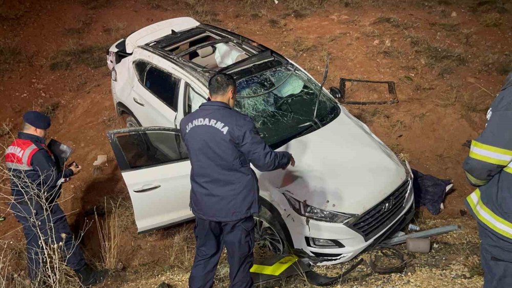 Çocuk sürücü kazada can verdi: Alkol şişeleri dikkat çekti