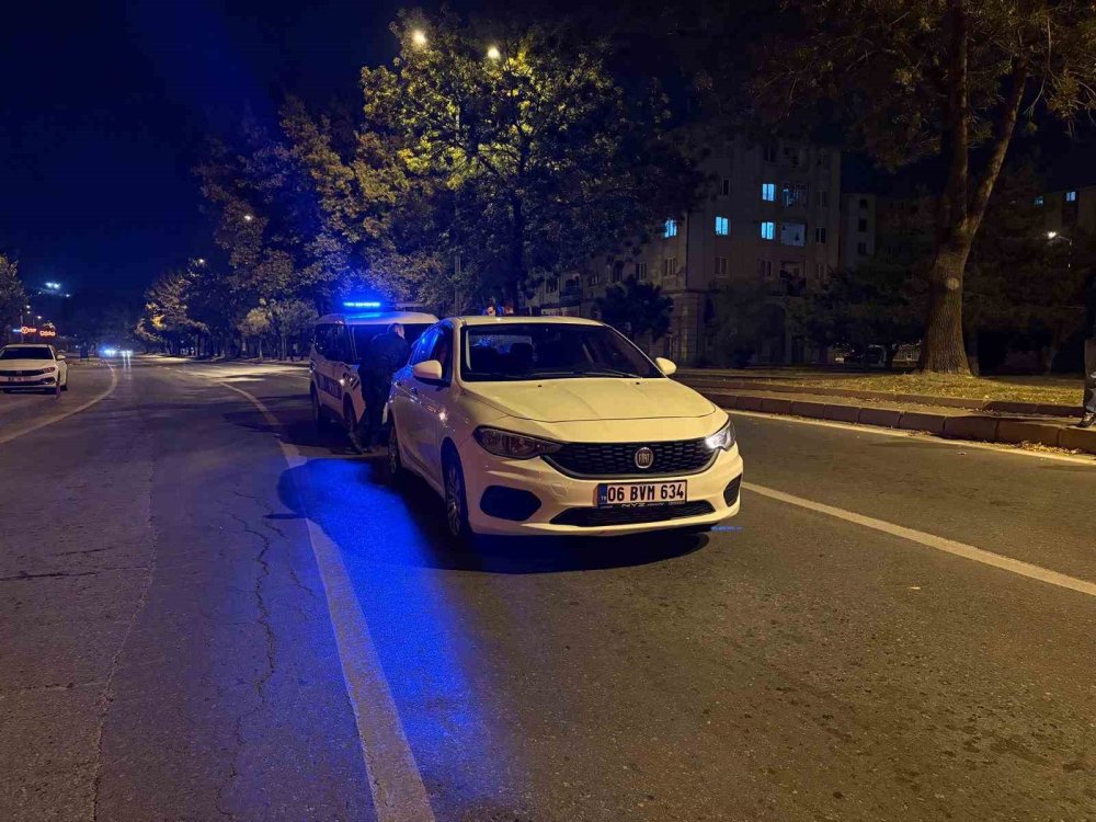 Kayseri bu olayı konuşuyor! Aracı durdurup sürücüyü gasp ettiler