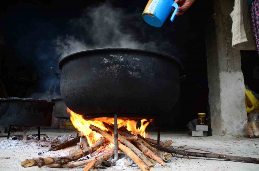 Ev yapımı nar ekşisi 600 liradan satılıyor