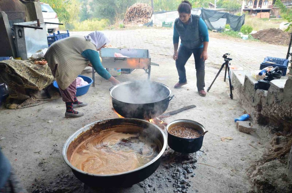 Ev yapımı nar ekşisi 600 liradan satılıyor