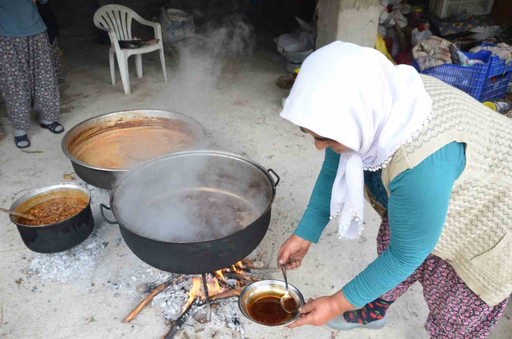 Ev yapımı nar ekşisi 600 liradan satılıyor