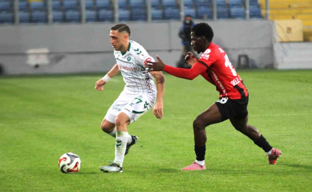 Konyaspor kazandı Recep Uçar kalıyor