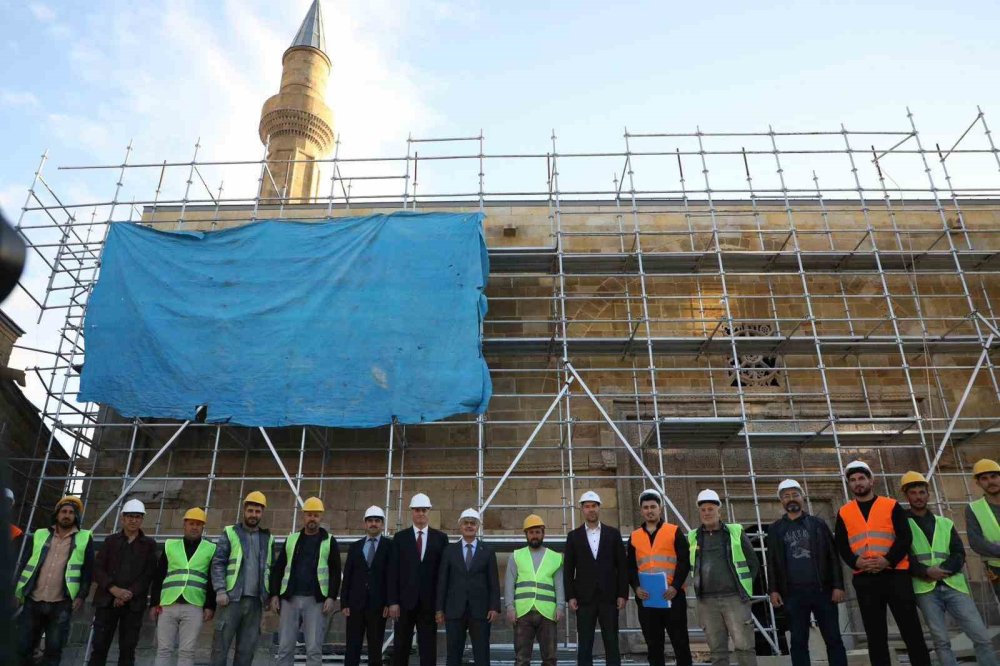 Niğde'nin Tarihi İncisi Sungurbey Camii'nde İnceleme: Restorasyon Sona Yaklaşıyor