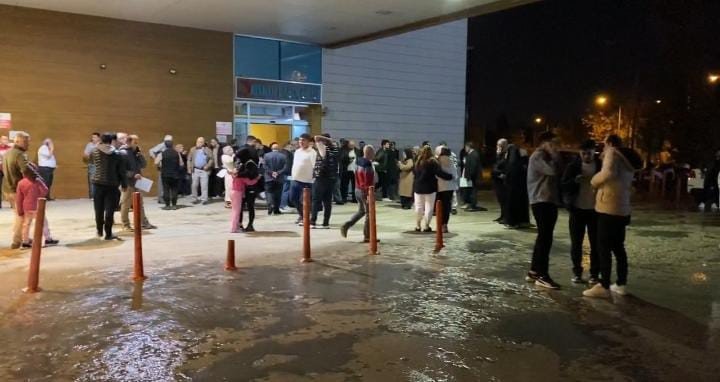 Bursa’da depremde panik anları kamerada