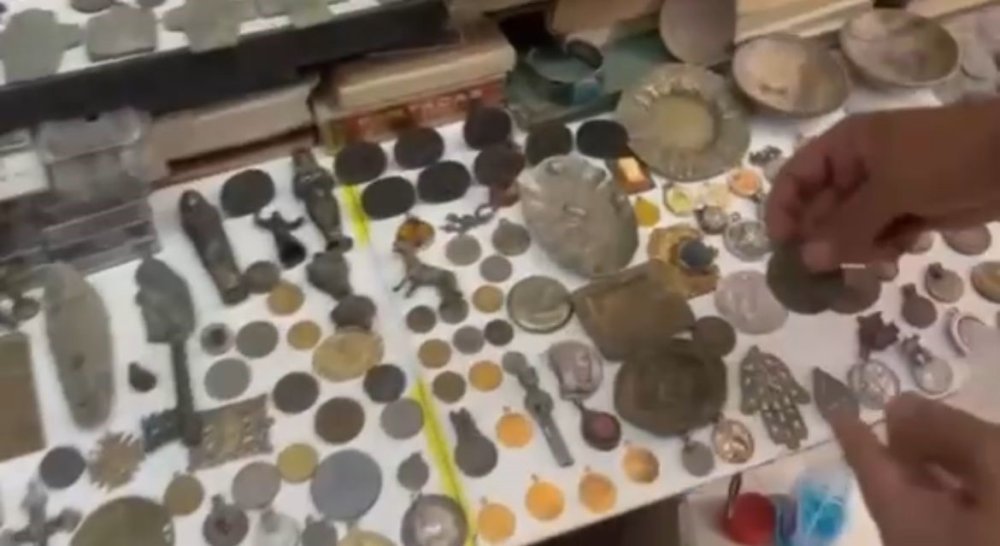 Yatak Odasından Bizans ve Osmanlı Hazinesi Çıktı