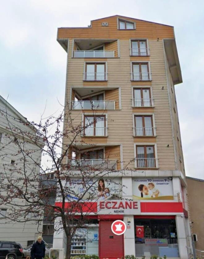gebzede-6-katli-bina-coktu-ekipler-enkaz-bolgesinde-17617187472342-4.jpg
