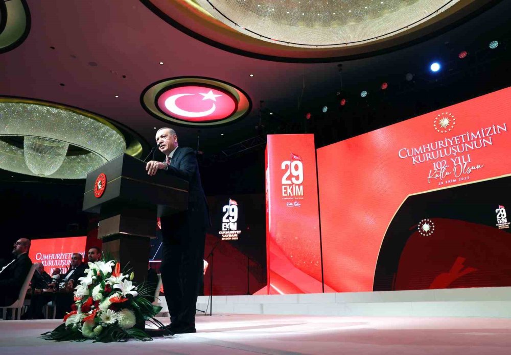 Cumhurbaşkanı Erdoğan'dan: Türkiye'nin Kutlu Yolculuğunun Önünü Kesecek Hiçbir Odak Yoktur