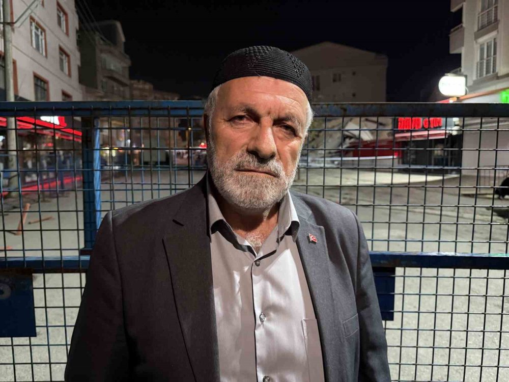 Enkazda ailesini kaybeden 18 yaşındaki Dilara, dayısına emanet