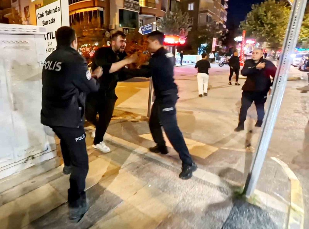 'Öldürün Beni' Diye Bağırdı, Ortalığı Birbirine Kattı!