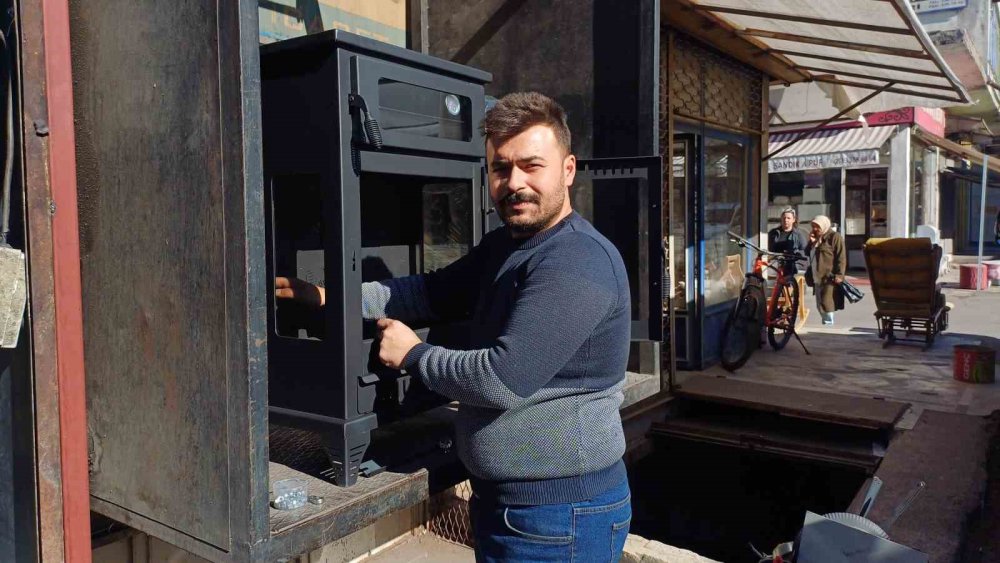 Soğukların Etkisiyle Sobacılarda Yoğunluk: Yeni Trend Pelet Sobalar