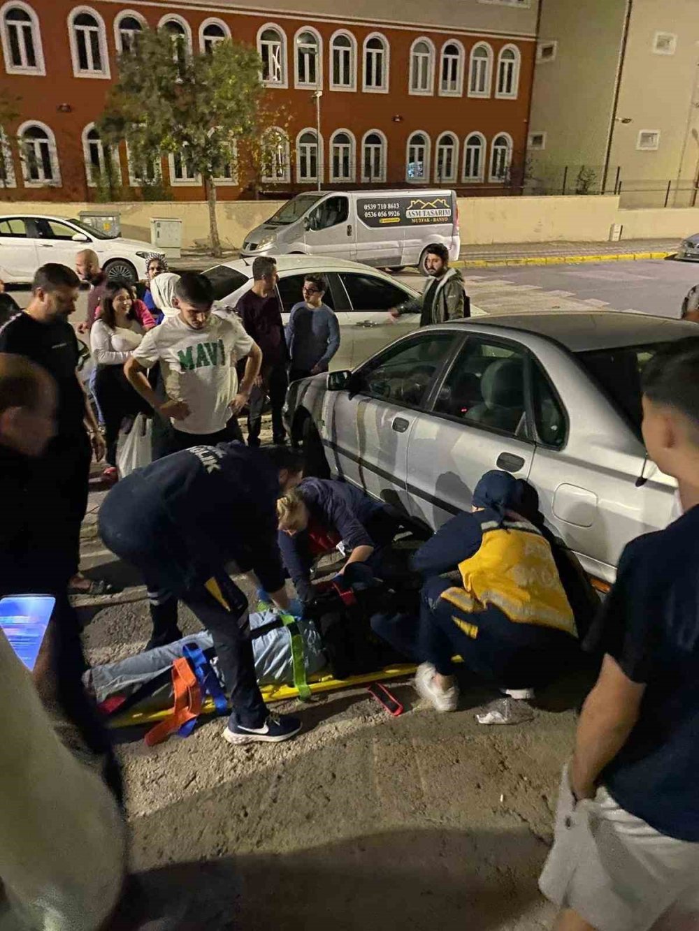 Yoğun Bakımlık Kazanın Olay Yerinde Gülerek Sohbet Ettiler