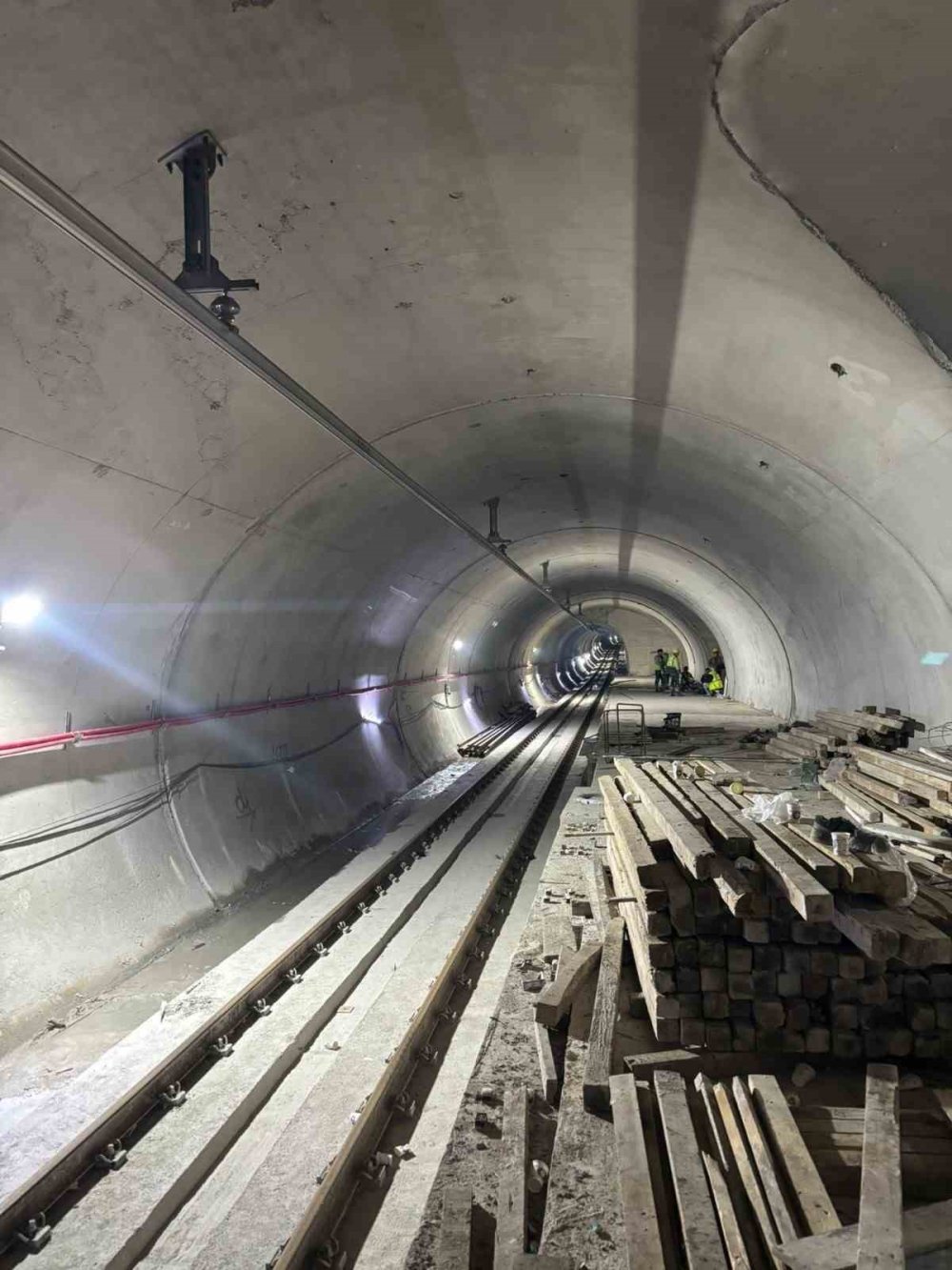 4 kişiye mezar olan bina, metro hattı yüzünden mi yıkıldı?