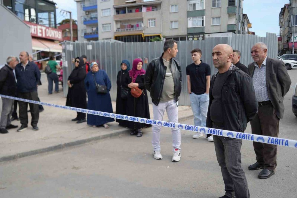 Enkazdan Sağ Kurtulan Dilara, Ailesinin Öldüğünü Bilmiyor: Deprem Sanıyor