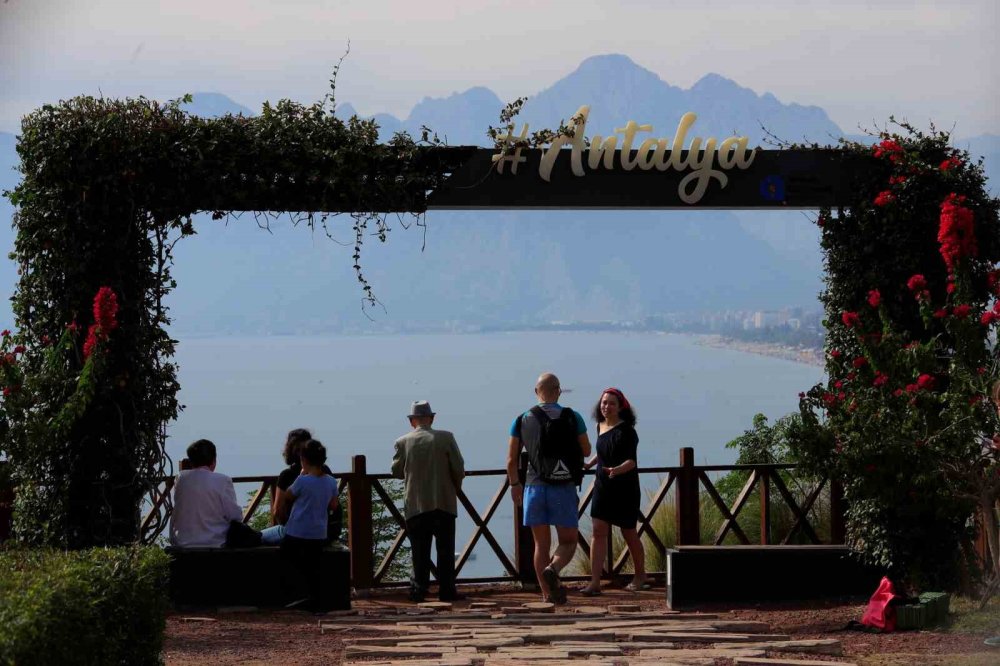 Kasım ayında denize girdiler