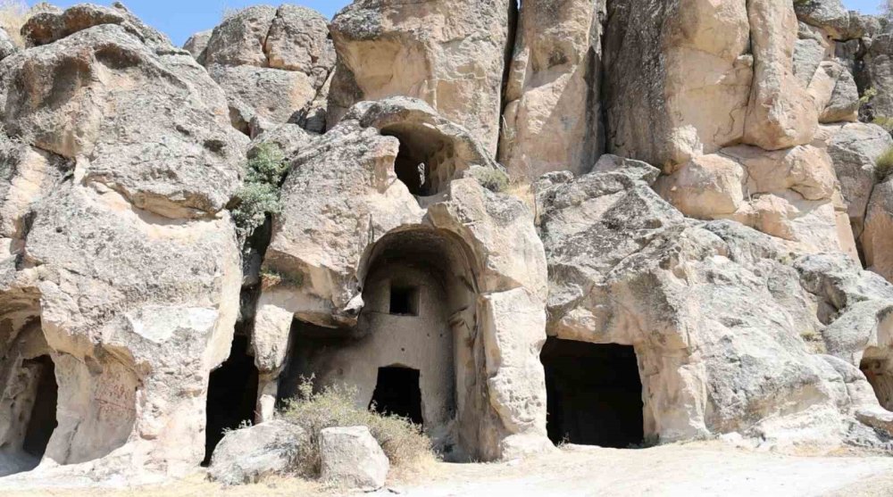 Ihlara'dan Sonra Bölgenin En Önemlisi: Manastır Vadisi'ni Görmeden geçmeyin