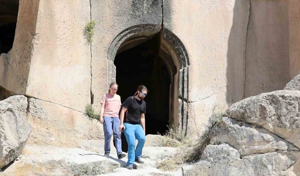 Ihlara'dan Sonra Bölgenin En Önemlisi: Manastır Vadisi'ni Görmeden geçmeyin