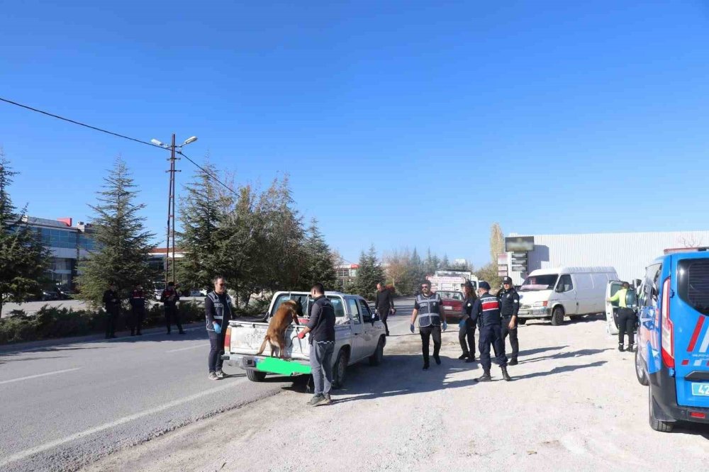 Konya'da Uyuşturucu Operasyonları: Çok Sayıda Madde Ele Geçirildi