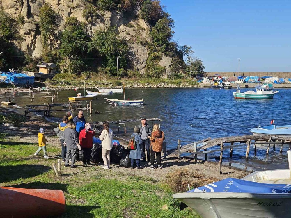Bartın adım başı çöp oldu: 2 saatte 30 poşet