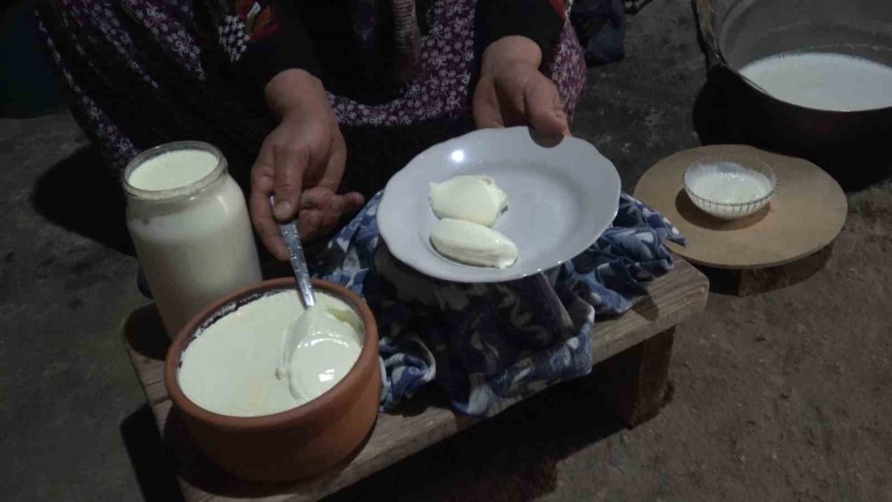 Ulukışla'nın Aylarca Dayanabilen Eşsiz Lezzeti: Keçi Yoğurdu