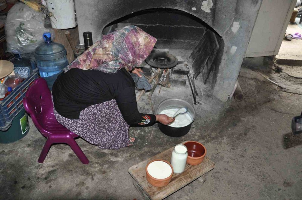 Ulukışla'nın Aylarca Dayanabilen Eşsiz Lezzeti: Keçi Yoğurdu