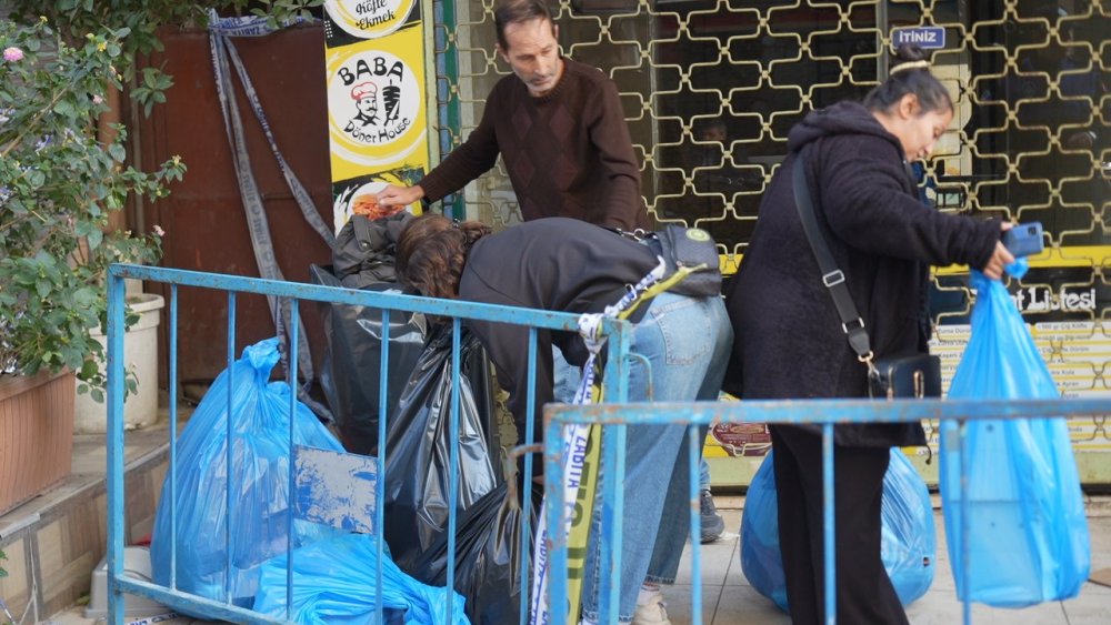 Enkazdan kurtarılan Dilara’ya acı haber psikologlar eşliğinde verildi