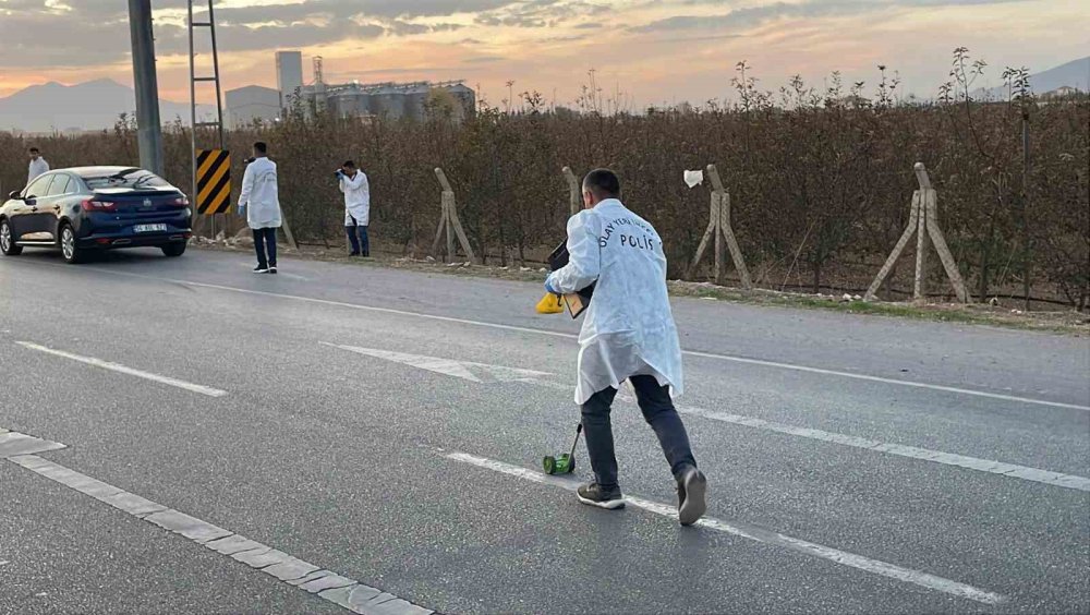 Karaman - Ereğli yolunda kaza: Yaşlı kadın hayatını kaybetti