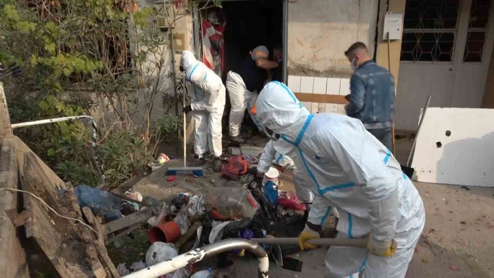 Mahalle Sakinlerinin İhbarı Üzerine Korkunç Manzara Ortaya Çıktı