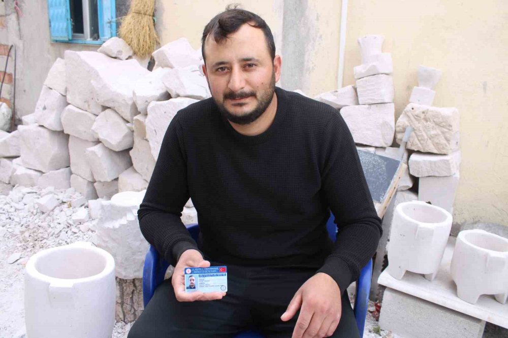 Mimar Sinan’ın Köyünün Eşsiz Taşı: Dorak Taşı Ustası Sanatı Yaşatıyor