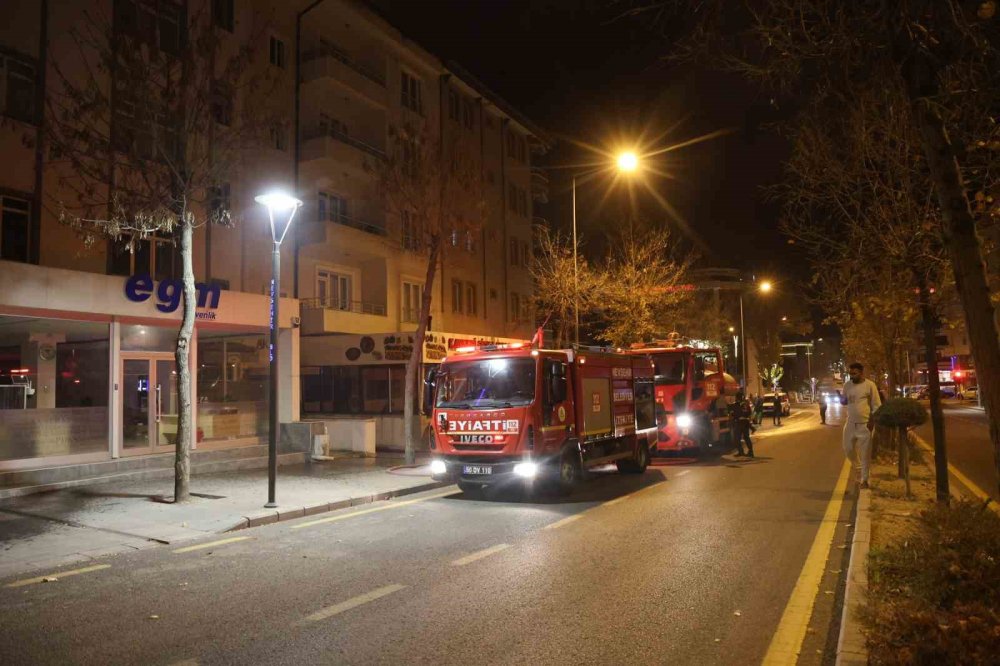 Yangın söndü kavga alevlendi