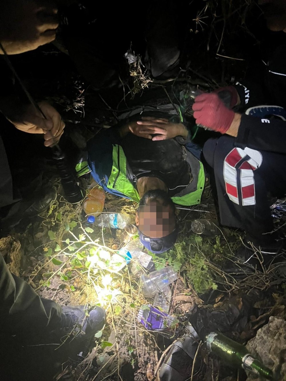 Ne giden uslandı ne itfaiye bıktı