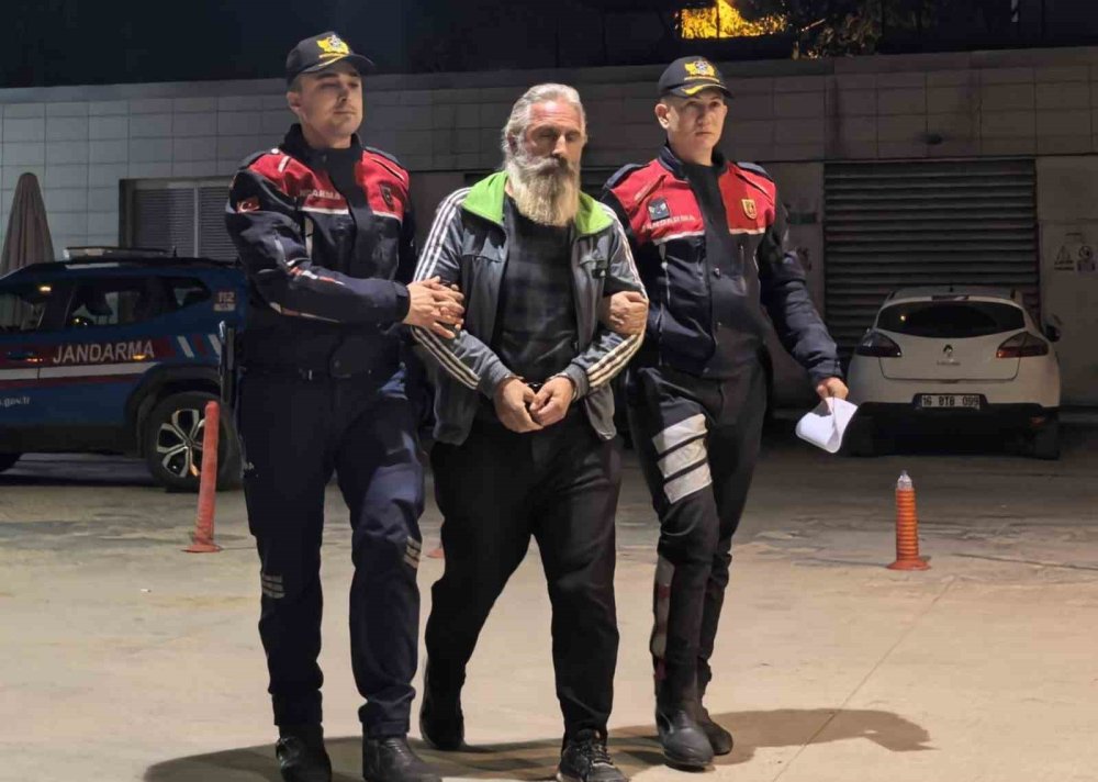 Semt Pazarında 'Baharatçı' Kılığında Zehir Taciri