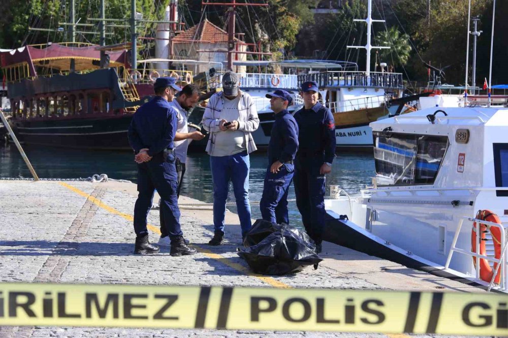 Antalya Açıklarında Kimliksiz Genç Kız Cesedi Bulundu