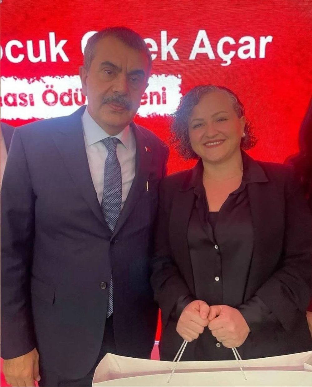 Silifkeli Öğretmen Işık Nil Akyer, Hikayesiyle Türkiye'de Birinci Oldu