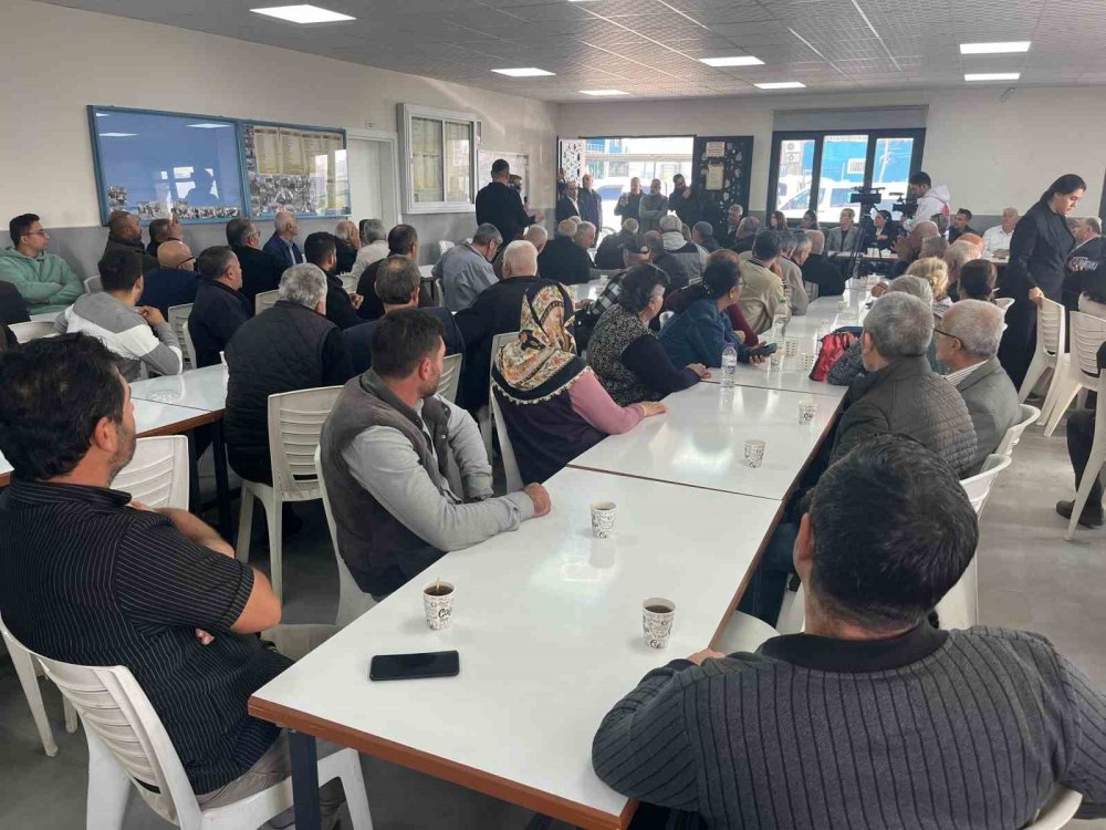 İzmir Kendi Çöpüyle Baş Edemedi: Naldöken Halkı Tesise Karşı