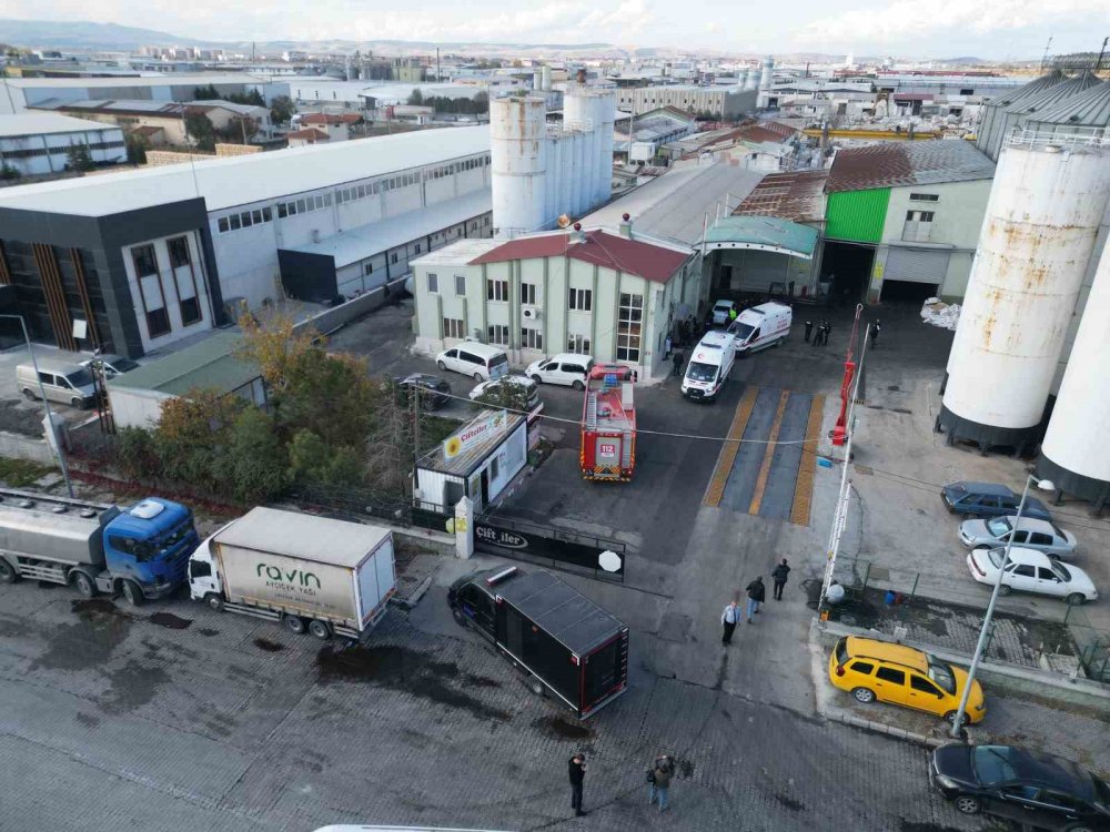 Afyon Yağ Fabrikası'nda Korkutan Patlama: 1'i Ağır 10 Yaralı