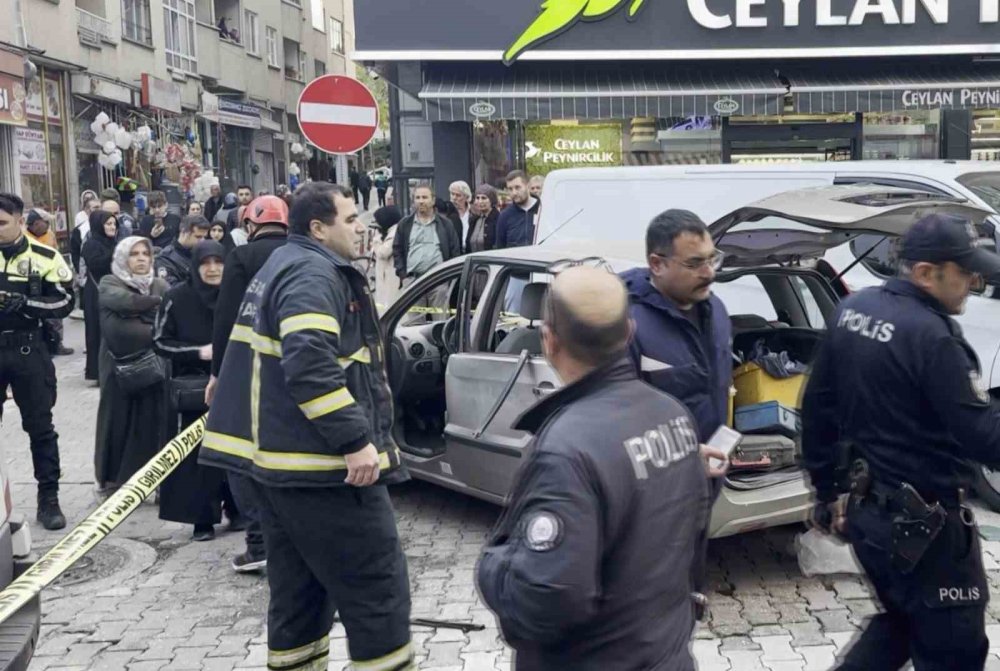 Aracın bagajındaki piknik tüpü bomba gibi patladı
