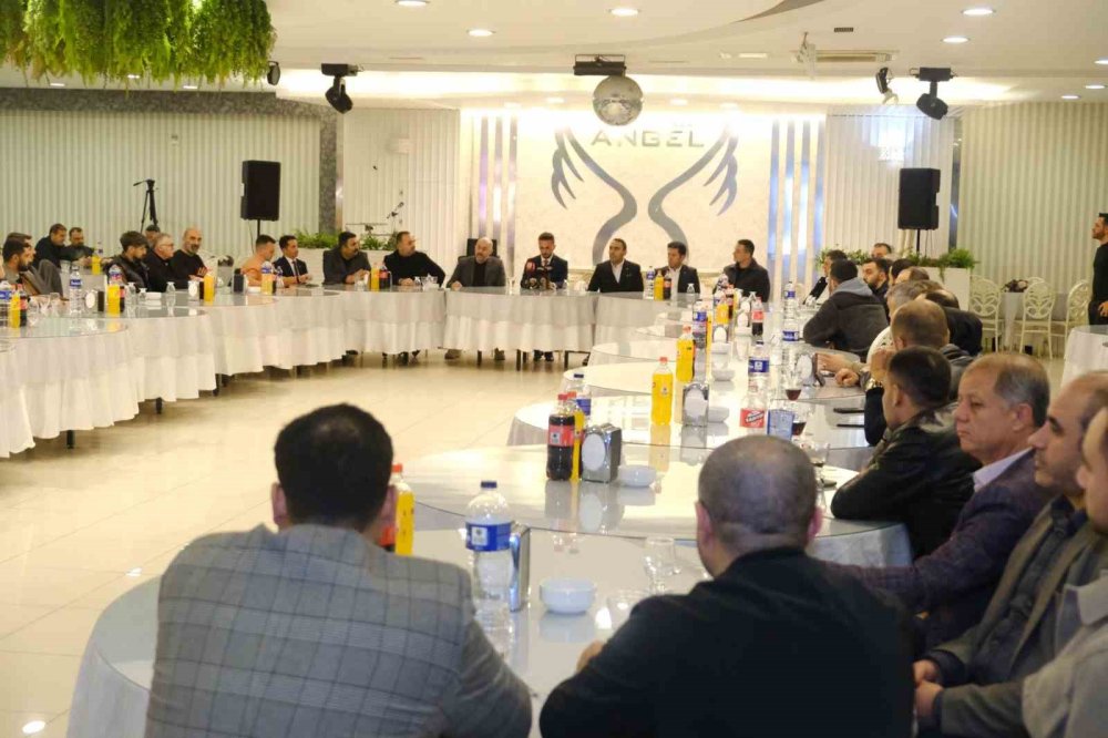 Türkiye'nin mobilya imalathanesinde seçim heyecanı