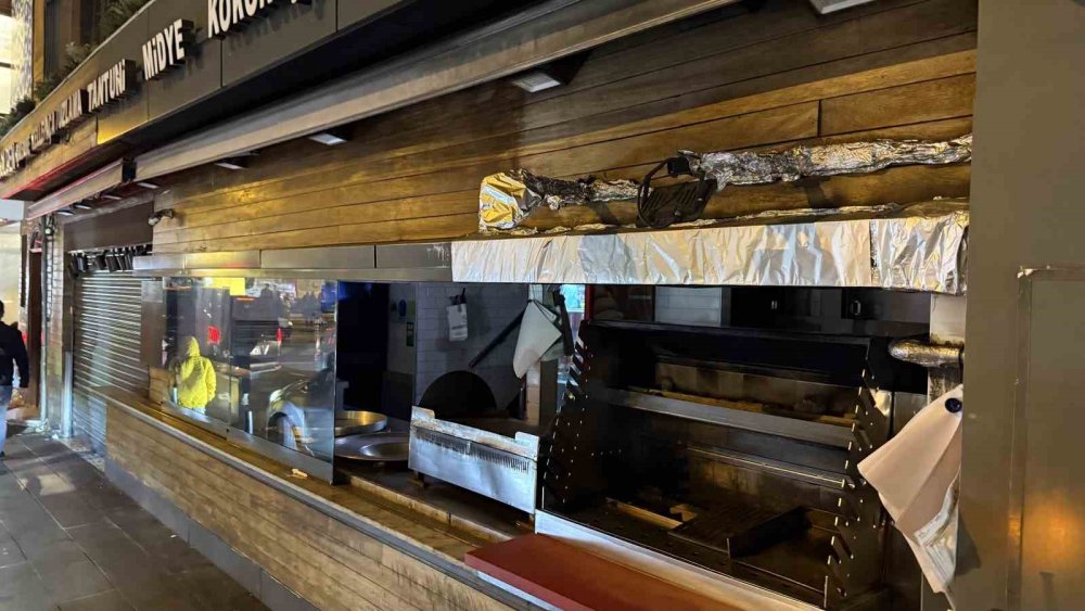 Zehirlenen ailenin yemek yedikleri restoran mühürlendi