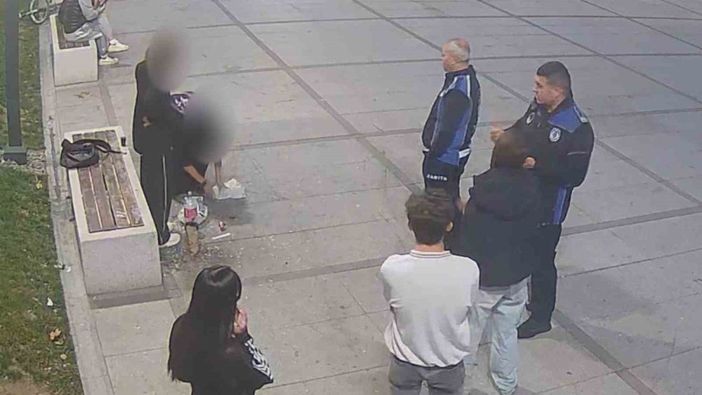 Çekirdek Keyfinin Bedeli Ağır Oldu: Hem Temizlik Hem Ceza