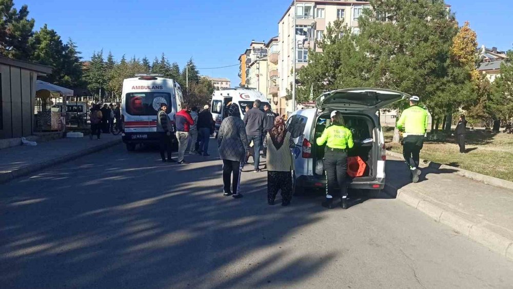 Seydişehir'de otomobil ile motosiklet çarpıştı: 2 yaralı