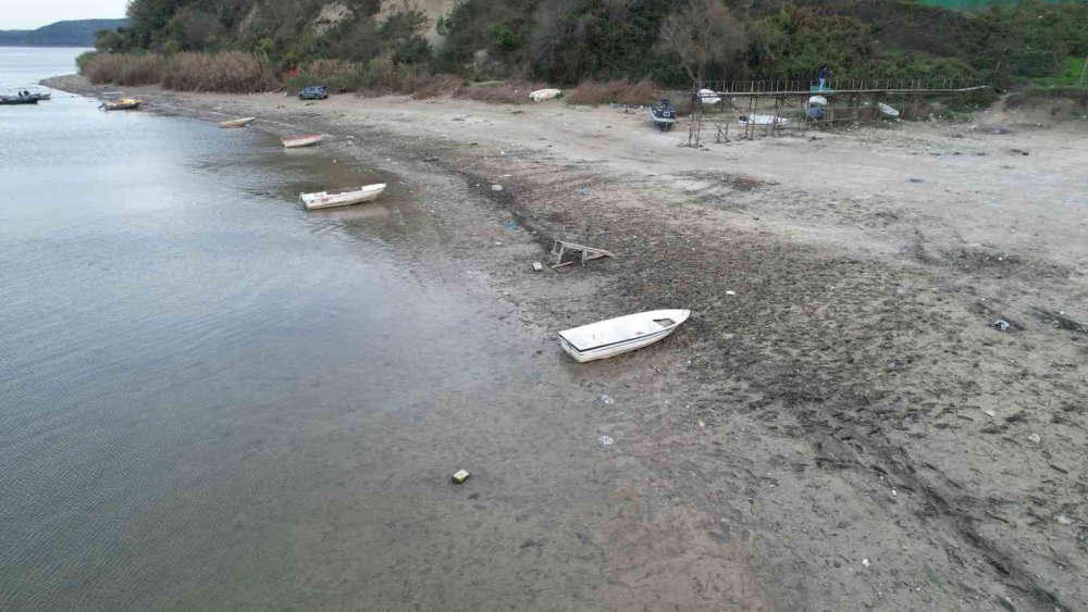 Terkos Gölü’nde su seviyesi 10 metre çekildi