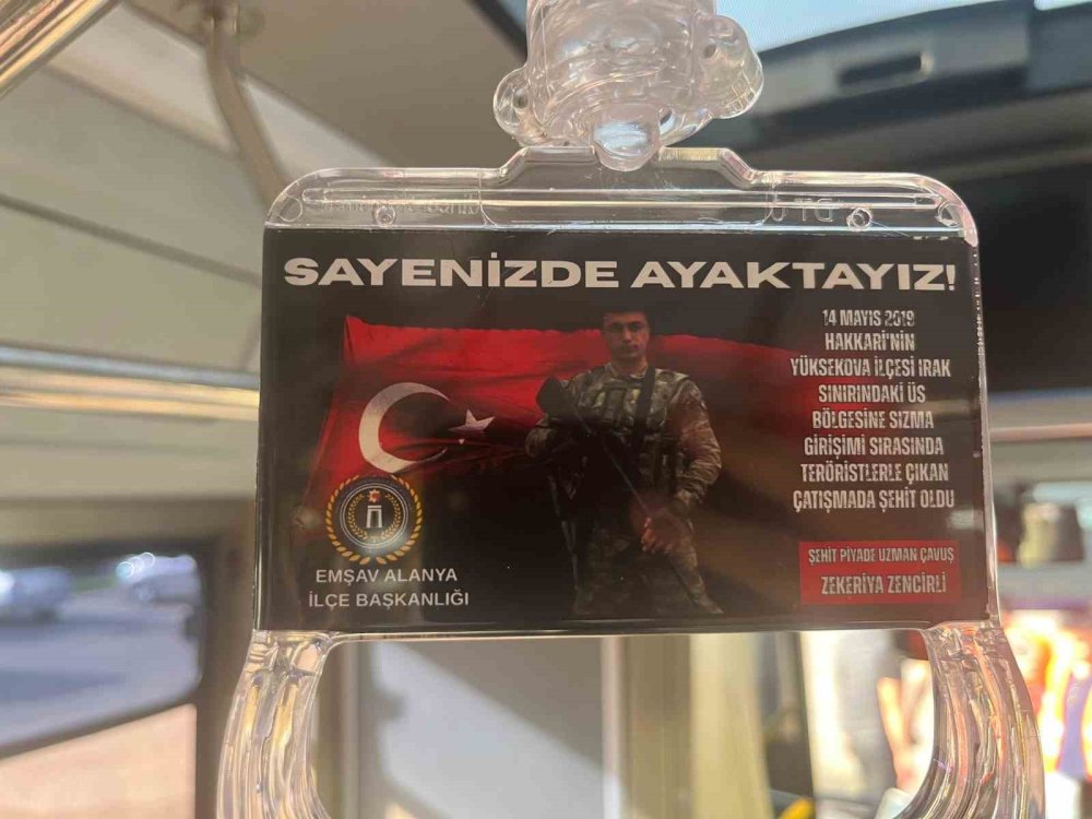 Alanya'nın şehitlerinin isimleri tutmaçlara asıldı