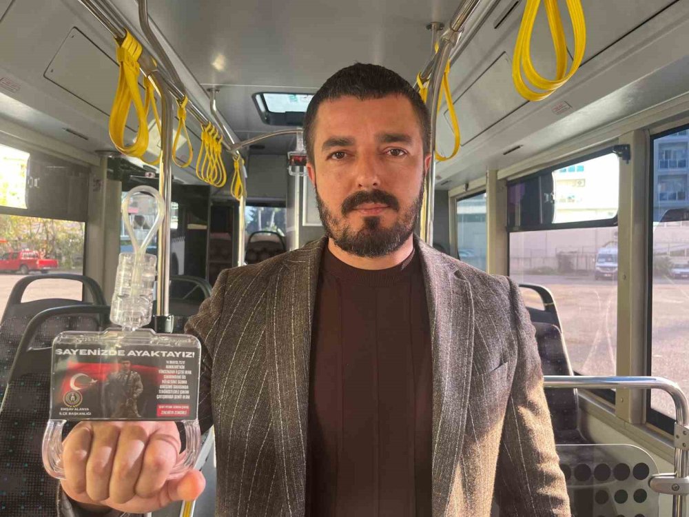 Alanya'nın şehitlerinin isimleri tutmaçlara asıldı