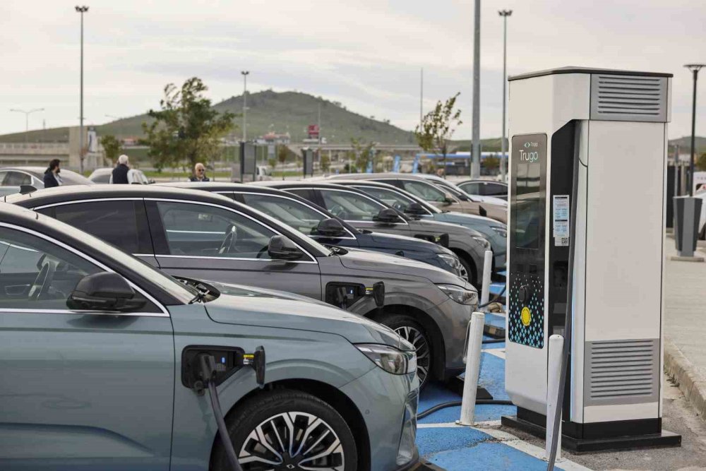 Togg T10F, İstanbul-İzmir Parkurunda Test Edildi: Tek Şarjla 600+ kilometre