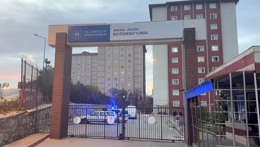 Yurdun 4’üncü katından düşen üniversiteli Mizgin hayatını kaybetti