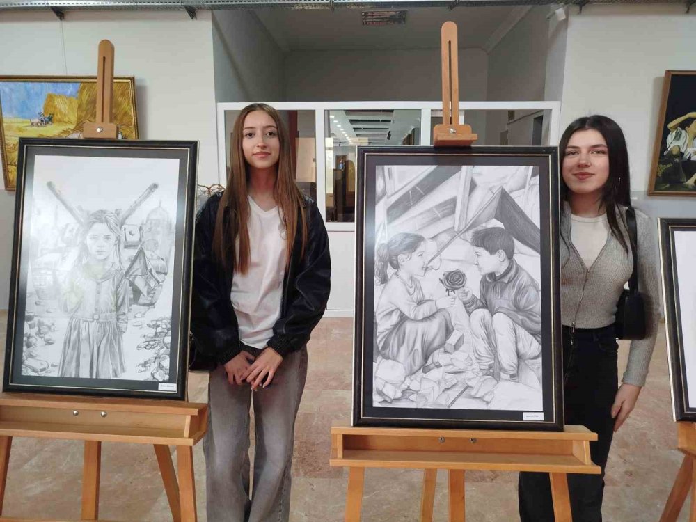 Gazzeli çocukların acısını resmettiler