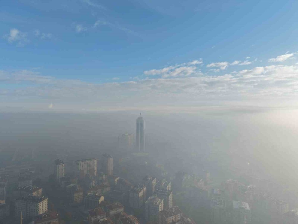 Konya Kent Merkezini Sis Bulutları Kapladı