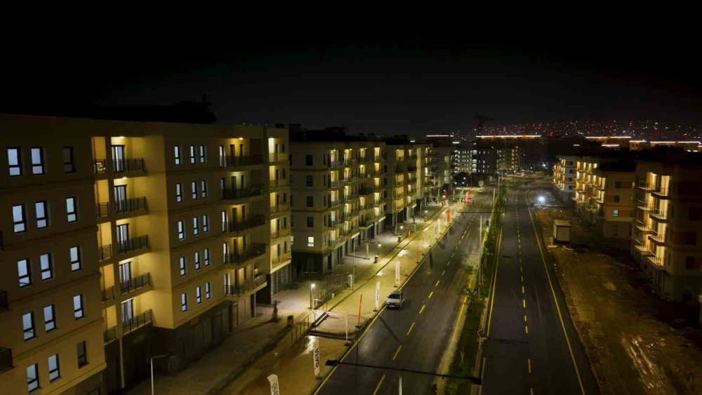 Hatay, küllerinden doğdu